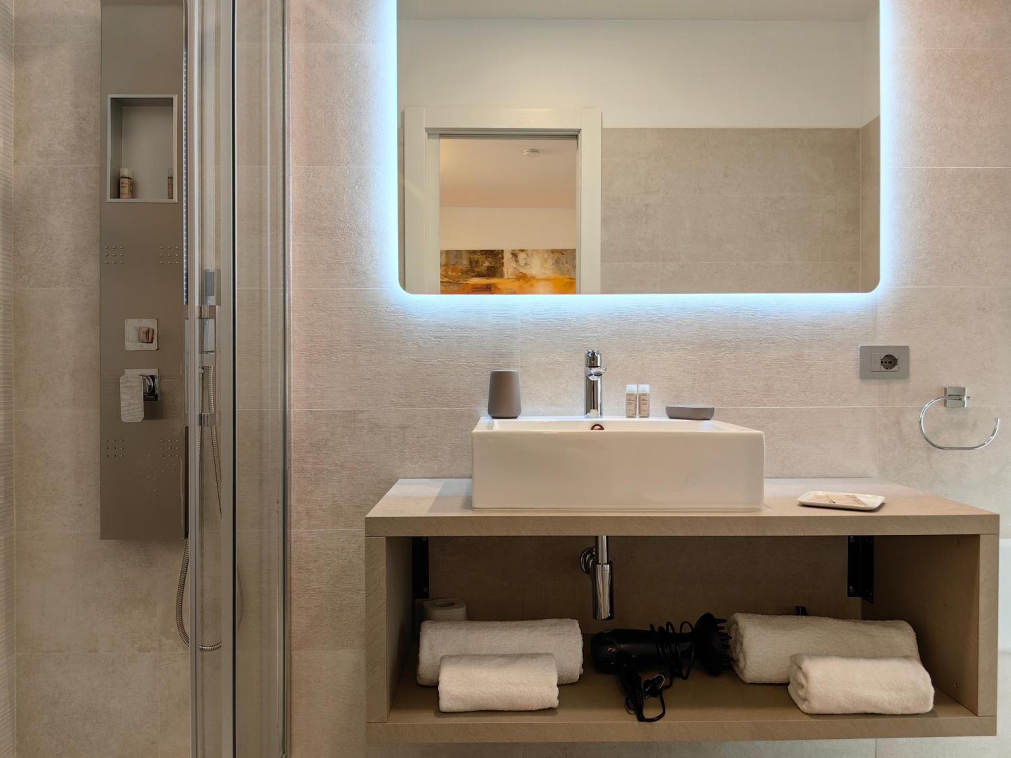 Galleria Roma Art Guesthouse Oristano Eksteriør bilde